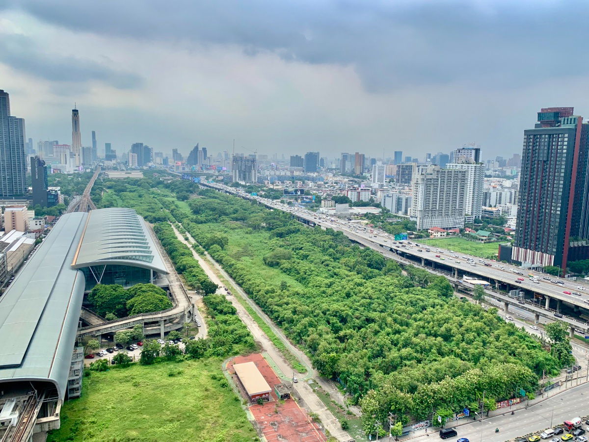 รูป ขายคอนโด Life Asoke (ไลฟ์ อโศก) 29.69 ตร.ม. ชั้น 32 ห้องวิวสวนหายากใกล้ MRT เพียง 130 ม. วิวสวนสีเขียวโล่งตาหายากสุด ๆ รีบจองด่วนก่อนหลุดมือ !! - รูปที่ 11/14