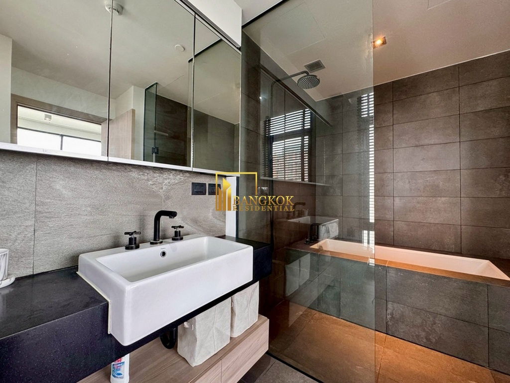 รูป The Lofts Asoke | Chic 2 Bedroom Condo For Rent Near MRT - BR11673CD - รูปที่ 16/33