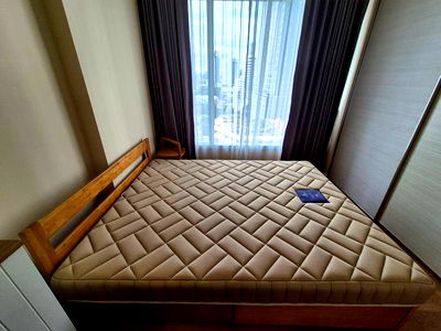 เช่าคอนโด จตุจักร : The Saint Residences ห้องสวย ราคาดี สอบถามเพิ่มเติมได้ที่ Line @condorental