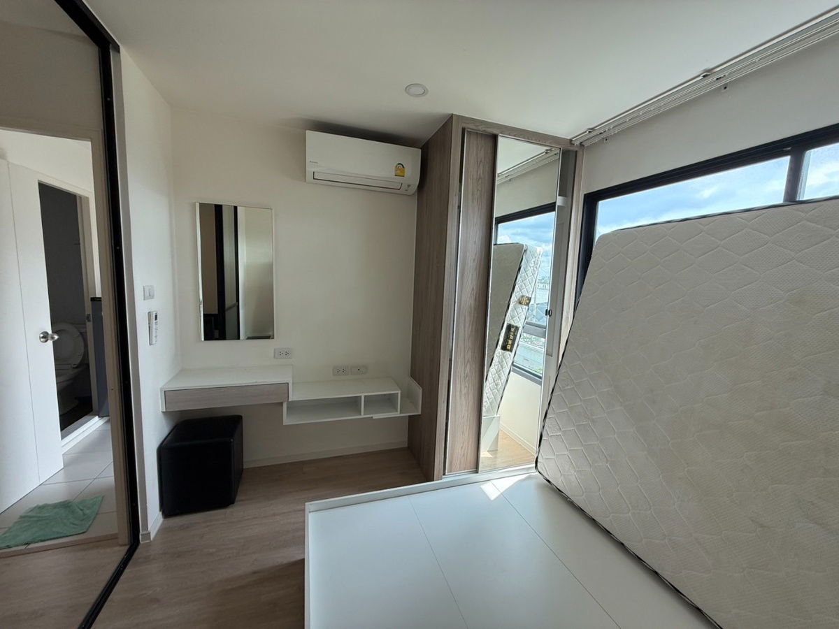 picture rent icondo green space sukhumvit77 pharse2 Line ID 0619636888 - 12/18