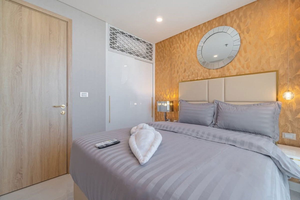 picture Super Luxury Condo on Jomtien Beach Pattaya, High floor with sea view, luxury living on 29th floor - 10/12
