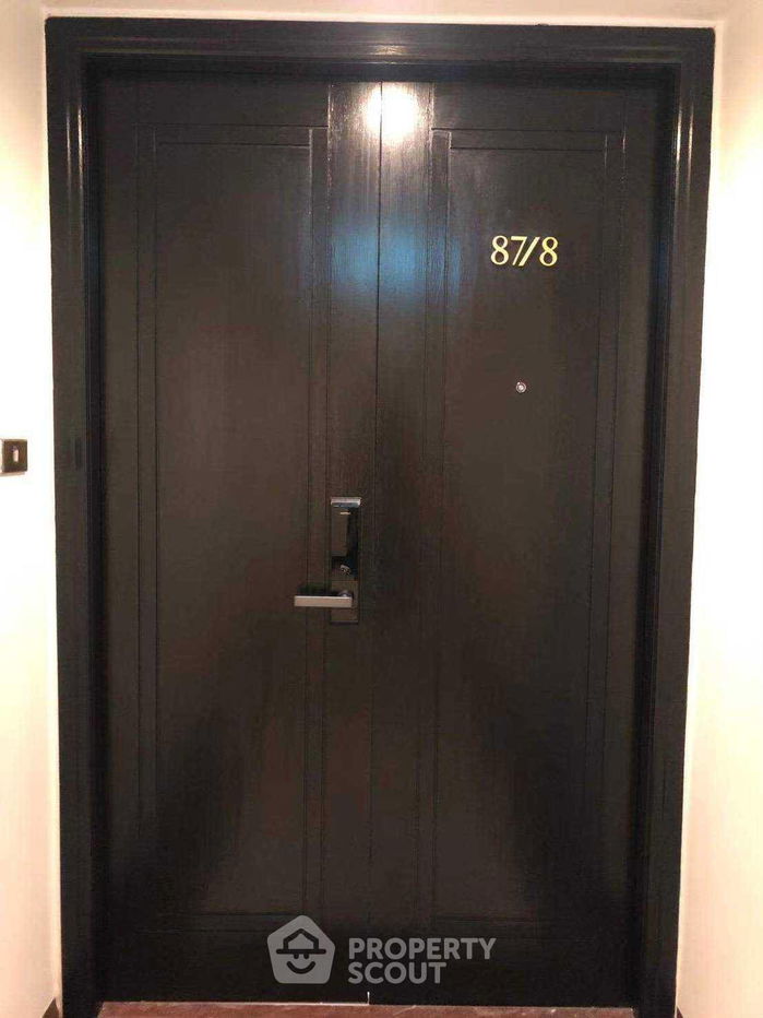 picture 3-BR Condo at All Seasons Mansion Condominium near BTS Phloen Chit (ID 2313730) - 2/25