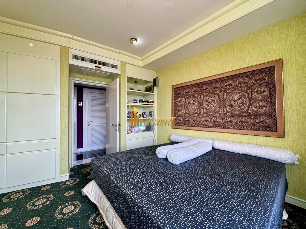 picture Supakarn Condo | Elegant 3 Bedroom Riverside Condo For Sale - BR60587CD - 35/48