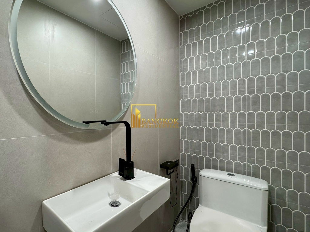 picture Waterford Park | Beautifully Renovated 3 Bed Condo For Sale - BR4016CD - 18/47