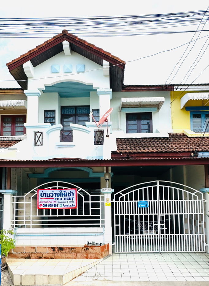 รูป  บ้าน ทาวน์เฮ้าส์ ว่างให้เช่า ใกล้รถไฟฟ้า ม.รังสิต - รูปที่ 1/21