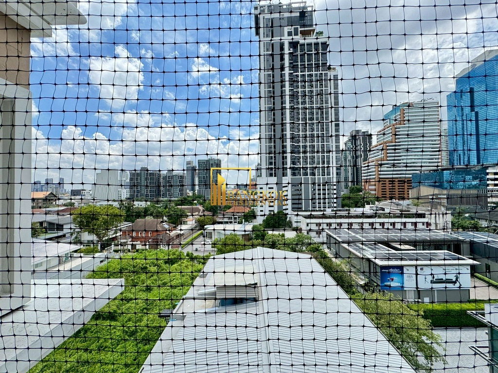 รูป Le Nice | Stylish 3 Bedroom Condo For Sale in Ekkamai Area - BR60589CD - รูปที่ 23/37
