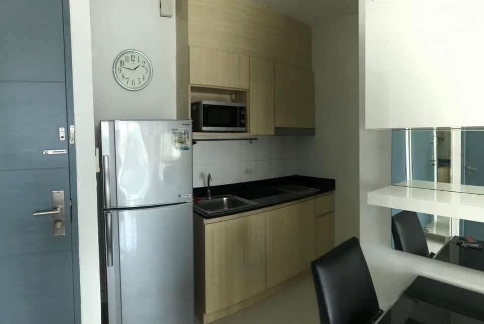 picture Available for rent! Ideo Verve Sukhumvit. Spacious 2 Bedroom with 60 sqm. No demaged from earthquack. Fully furnished ready to move in. - 3/11