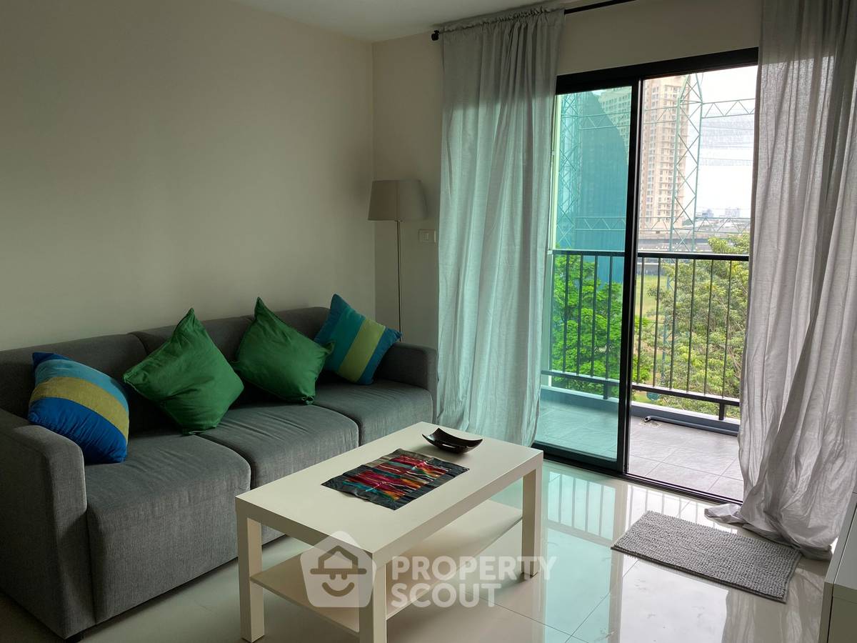 picture 1-BR Condo at Zenith Place Sukhumvit 42 Condominium near BTS Ekkamai (ID 1441608) - 2/7