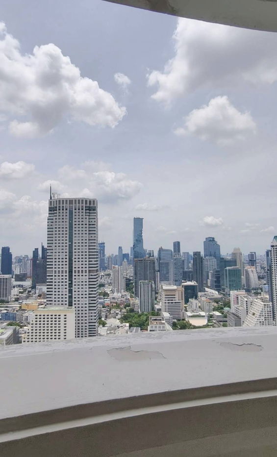 picture  State Tower, Bangrak – Prime Location, High Floor (44th) - 17/17