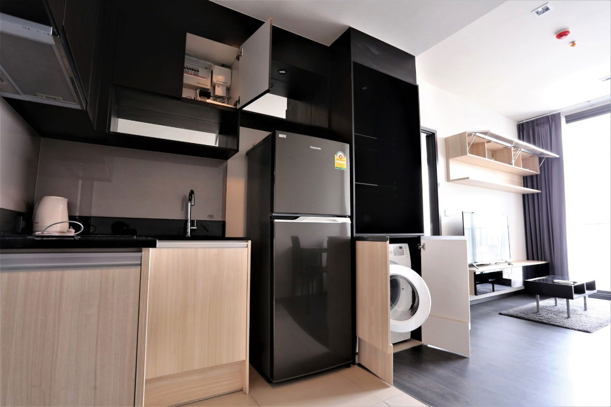 picture  For Rent – Edge Sukhumvit 23 Condominium  Prime Location: Walk to BTS Asoke & MRT Sukhumvit - 5/10