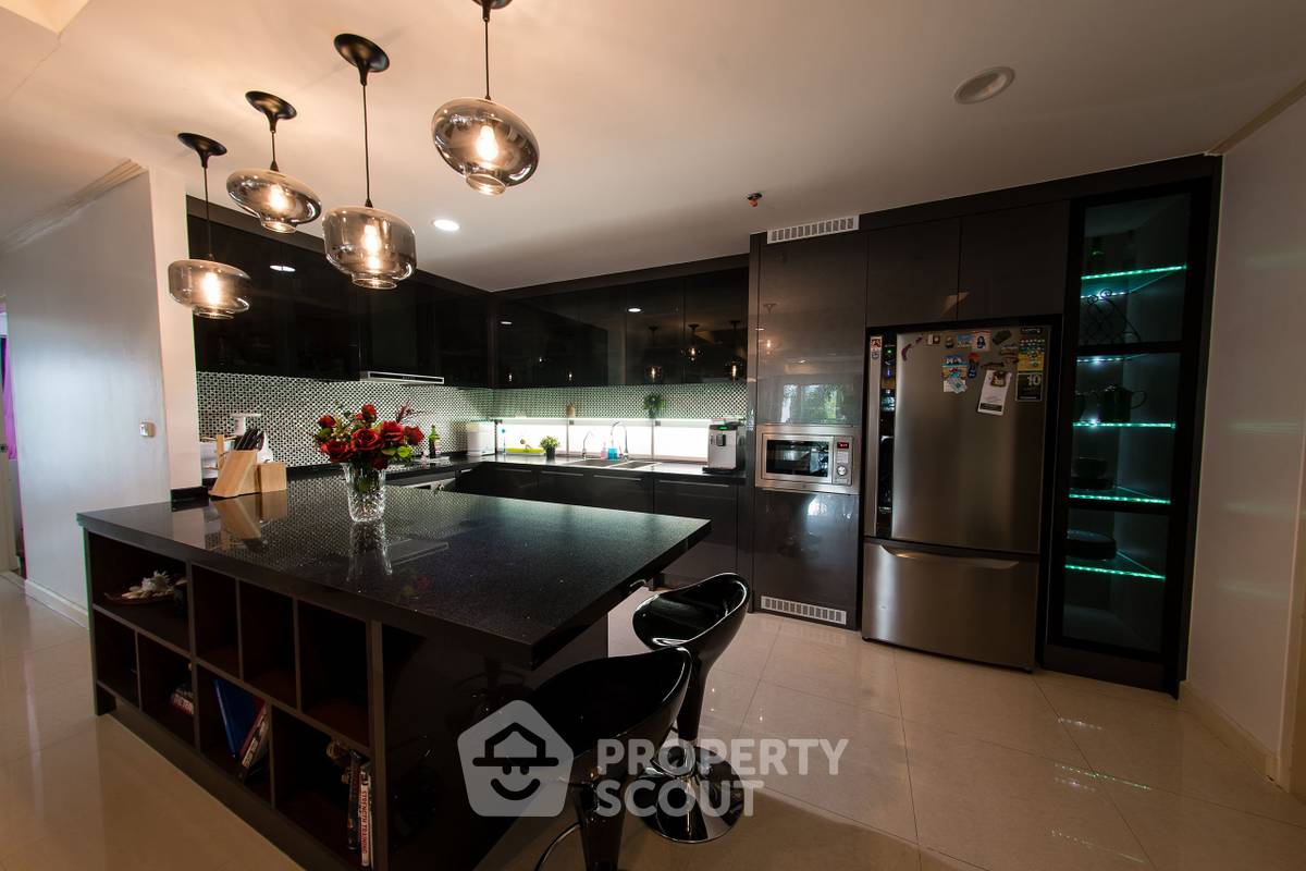 รูป คอนโด 2-ห้องนอน ที่ ลา วี ออง โรส เพลส คอนโดมิเนียม ใกล้ BTS ทองหล่อ (ID 2313003) - รูปที่ 9/21
