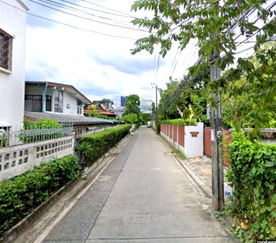 ที่ดิน วิทยาลัยเซาธ์อีสท์บางกอก : ด่วน!! ขายที่ดินเปล่า ปุณณวิถี ซอย 31 สุขุมวิท 101