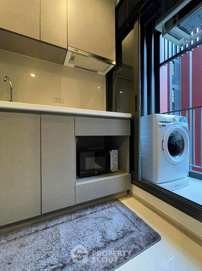 picture Studio Condo at Life Asoke Hype near ARL Makkasan (ID 2312730) - 3/8