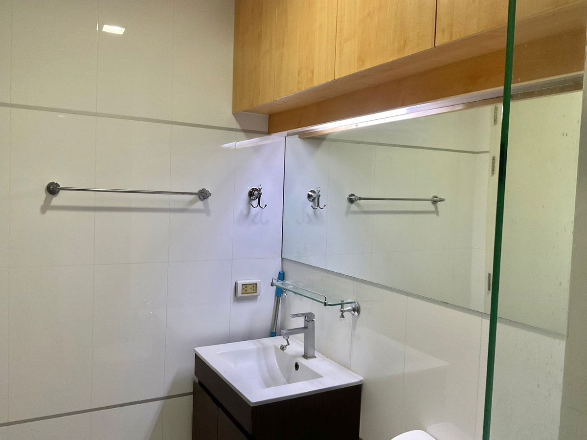 picture Urgent Sale Thru Thonglor Condo 38 Sqm Floor 18 - 9/19