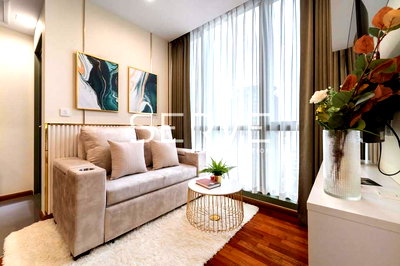 Condos for sale : 1 Bed 1 Bath Nice Room Good Location Close to BTS Ratchathewi 350 m. and Siam Paragon @ Wish Signature Midtown Siam
