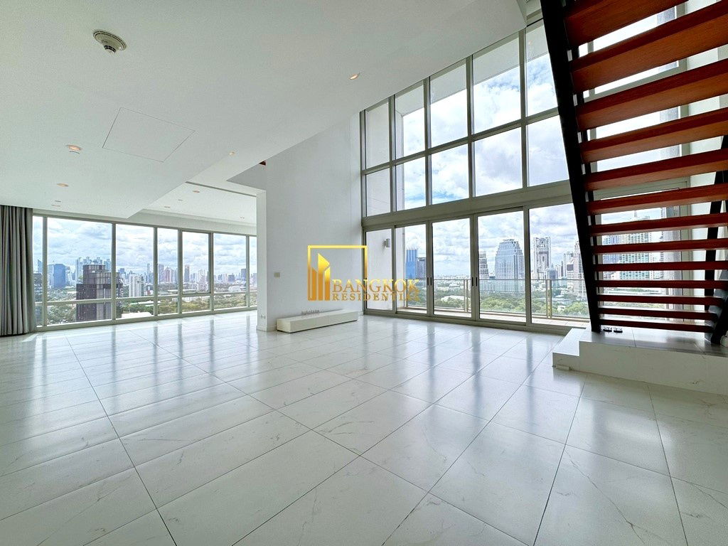 รูป 185 Rajadamri | Impressive 3 Bed Luxury Duplex Condo For Rent - BR13826CD - รูปที่ 2/58