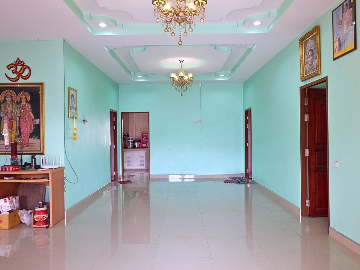 รูป ขายบ้านเดี่ยว 104 ตรว. 3 ห้องนอน ทำเลดีติดถนนเลี่ยงเมืองชลบุรี ต.บ้านสวน อ.เมืองชลบุรี - รูปที่ 5/10