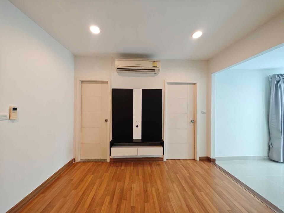 picture TA8101📲LineID @556ryccg🚄36.61 sqm 1 Bedroom Floor15 Partly furnished Centric Ratchada-Suthisan near subway MRT Suthisan - 2/12