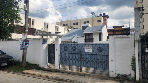 Urgently for rent, 2-storey detached house ***Newly renovated, just finished, in Soi Ram Intra 19