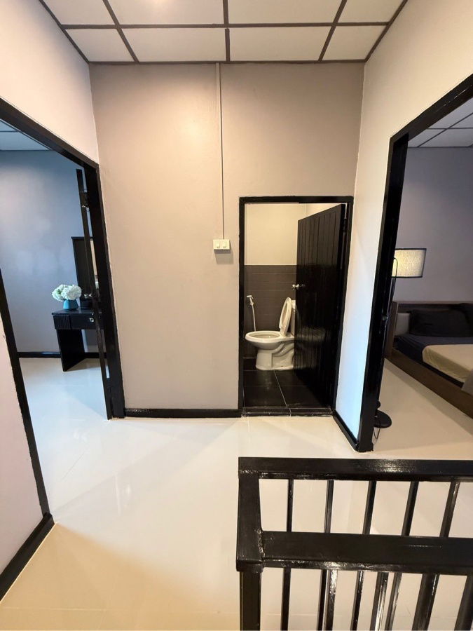 รูป 📣 ให้เช่าบ้านตกแต่งใหม่ สไตล์ Modern Tropical Resort ใกล้สนามบินดอนเมือง - รูปที่ 9/19