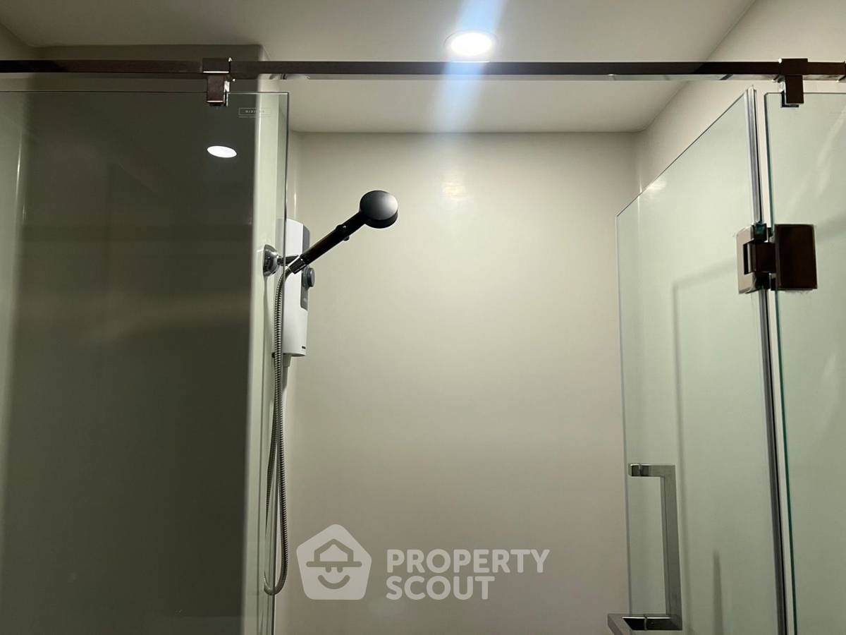 picture 1-BR Condo at Blossom Condo @ Sathorn-Charoenrat near BTS Surasak (ID 2312946) - 4/8