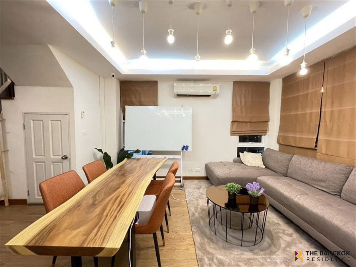 picture  Town Home Area Ratchada-Sutthisan 🏡 3-Storey Townhome – Prime Location in Ratchada–Sutthisan  - 3/12