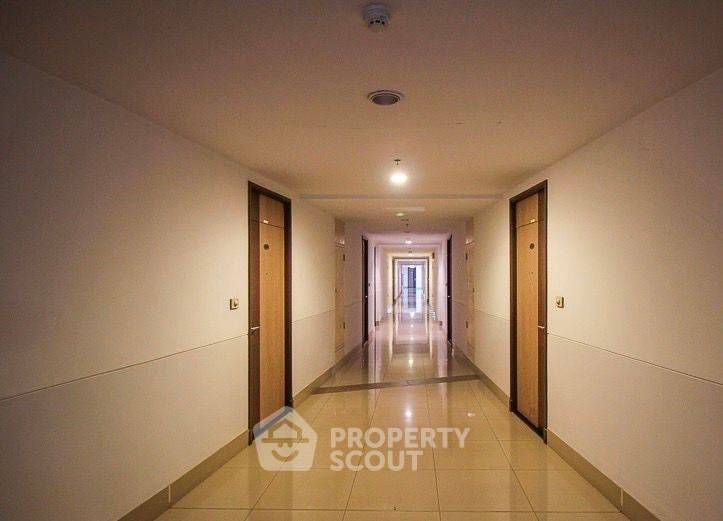picture 3-BR Condo at Supalai River Resort Charoen Nakhon in Samre (ID 2313288) - 2/33