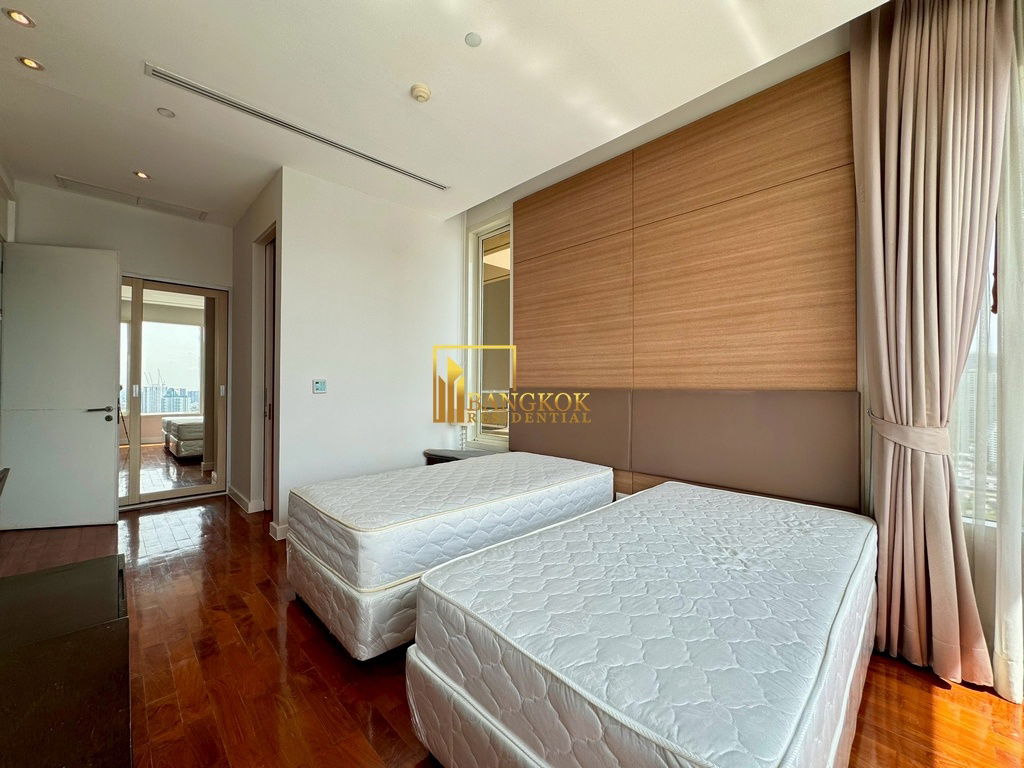 picture Very Spacious 4 Bedroom Luxury Apartment in Phrom Phong - BR0028AP - 35/56