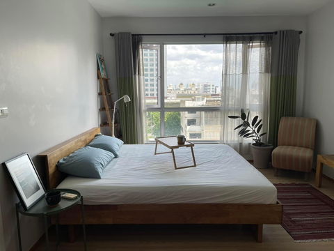 P-134451 Condo for rent Hive Taksin fully furnished (Confirm again when visit). 