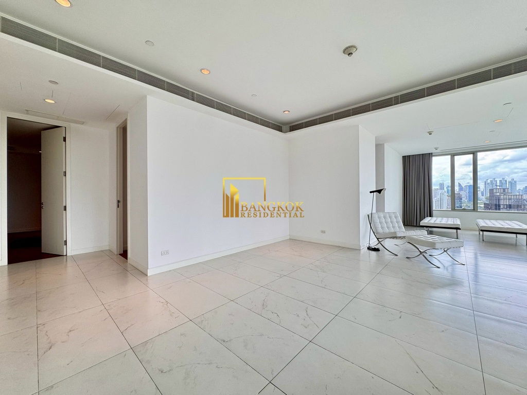รูป 185 Rajadamri | Impressive 3 Bed Luxury Duplex Condo For Rent - BR13826CD - รูปที่ 28/58