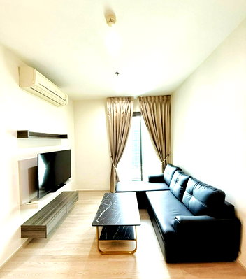 คอนโดให้เช่า : ✨✨LineID: @AgentCondo (มี@)✨✨ ให้ เช่า  2Beds 1Bath Centric Ratchada Huaikwang พร้อมเข้าอยู่