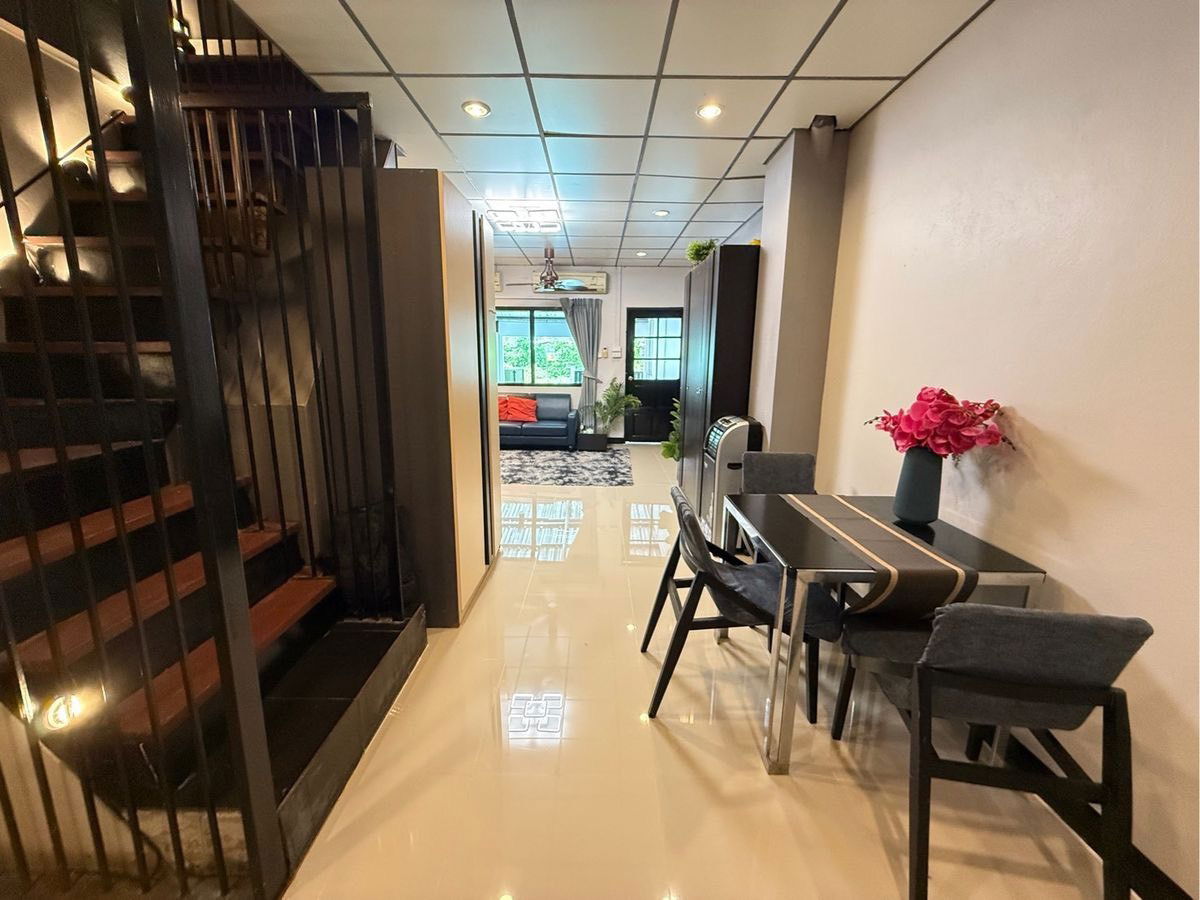 รูป 📣 ให้เช่าบ้านตกแต่งใหม่ สไตล์ Modern Tropical Resort ใกล้สนามบินดอนเมือง - รูปที่ 14/19
