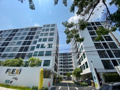 Flexi Suksawat - Image 2/31