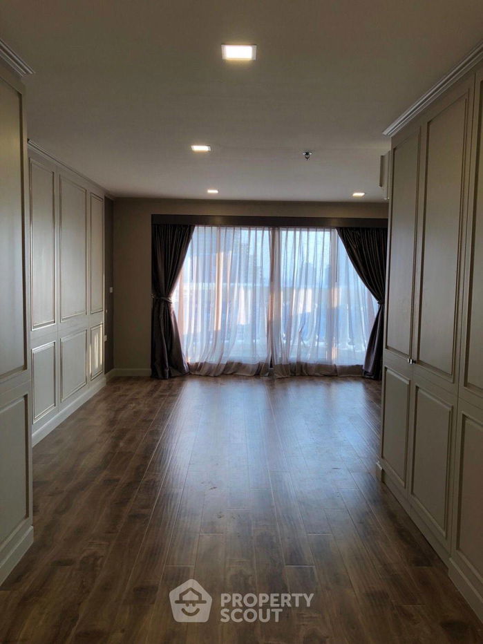 รูป คอนโด 1-ห้องนอน ที่ ณุศา สเตท ทาวเวอร์ คอนโดมิเนียม ใกล้ BTS สะพานตากสิน (ID 1422156) - รูปที่ 4/13
