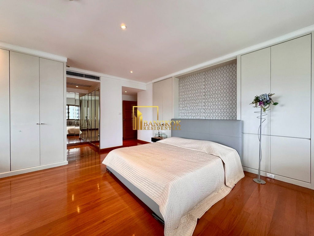 รูป Tower Park | Beautifully Renovated 3 Bedroom Condo For Rent - BR12880CD - รูปที่ 24/57