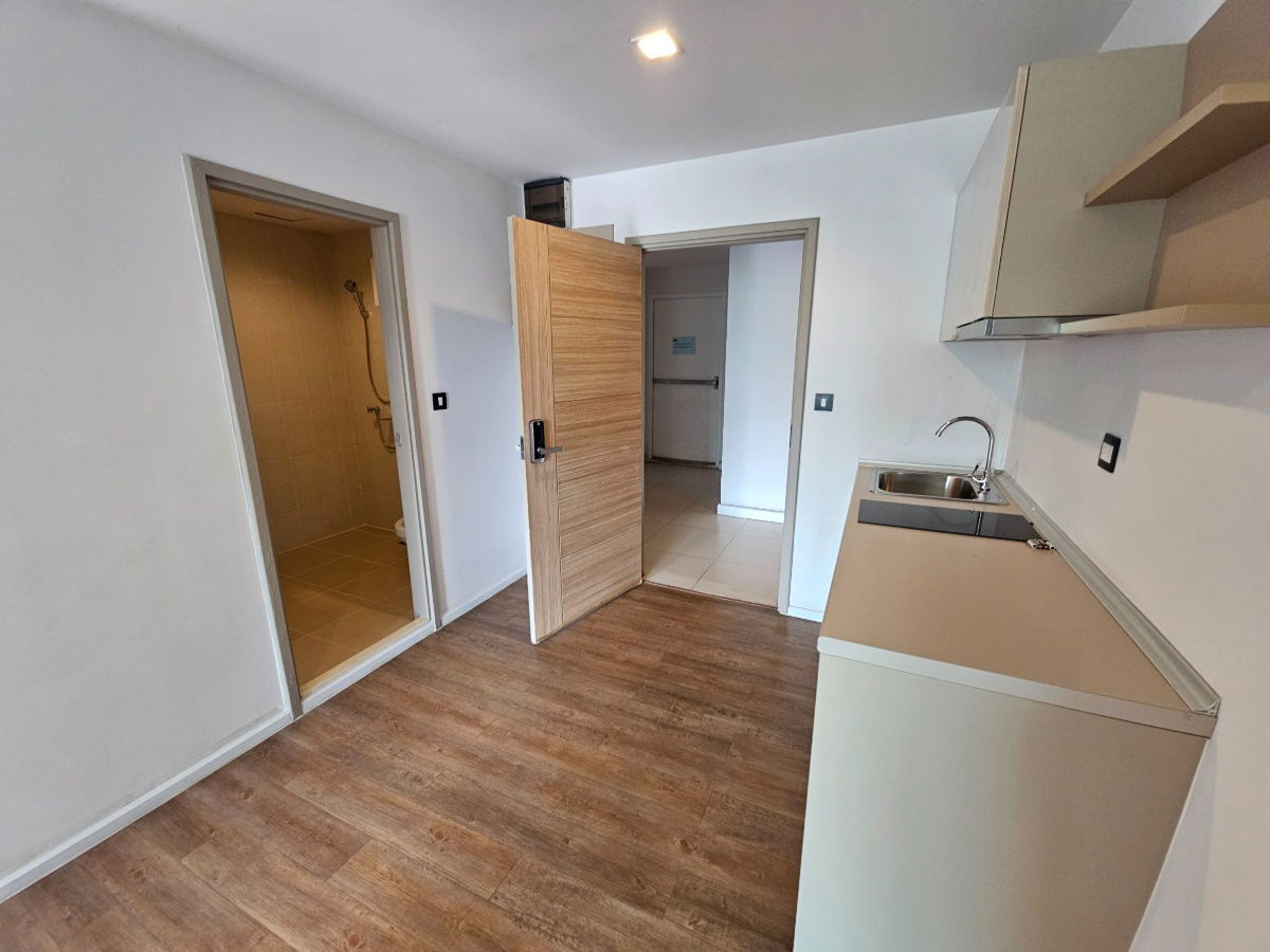 picture Tropicana Erawan Condo for sale, near BTS Erawan, 4th floor, 37.22 sq m. - 4/34