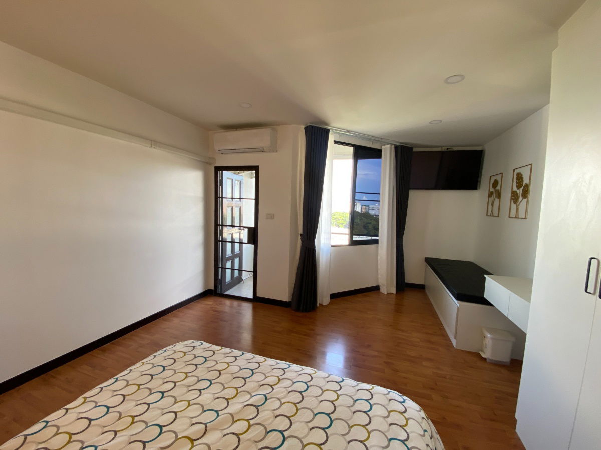 รูป Penthouse for rent : 3 bedrooms l 141 sqm. l Chiangmai city - รูปที่ 12/18