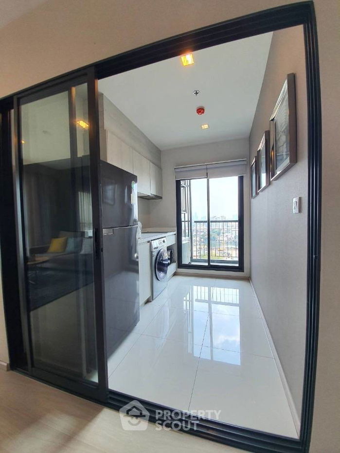 picture 2-BR Condo at Life Sukhumvit 48 near BTS Phra Khanong (ID 1487924) - 2/6