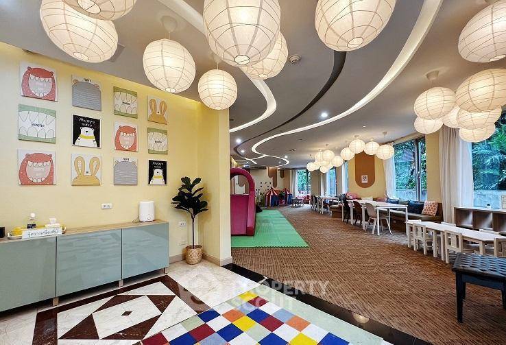 picture 3-BR Condo at All Seasons Mansion Condominium near BTS Phloen Chit (ID 2313730) - 23/25