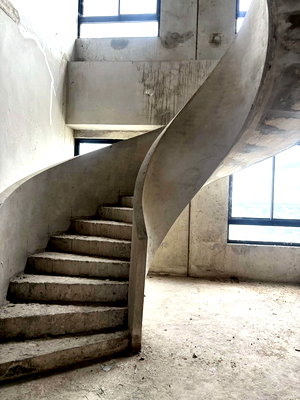 Condos for rent BTS Ratchayothin : Elephant.                    Tower