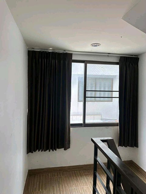 รูป บ้านมีแอร์ครบ แฟชั่น รามอินทรา 3กม. ถูกที่สุดในโลก ให้เช่า ทาวน์โฮม 3 ชั้น รพ.สินแพทย์ 20ตรว. 3นอน 3น้ำ ที่จอดรถ 2 คัน หทัยราษฏร์ - รูปที่ 4/8
