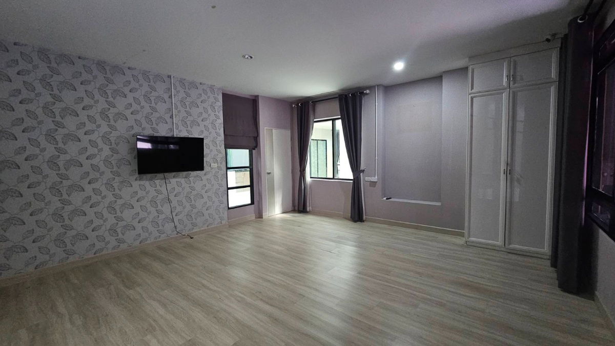 picture 🏡 2-Storey Detached House for Sale – Tharin Park Charan-Kanchanaphisek - 5/15