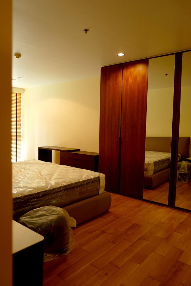 picture Condo for rent: The Legend Saladaeng, near BTS Saladaeng, 75,000 baht, property code: RS1830 - 12/25