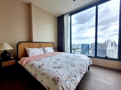 เช่าคอนโด BTS อโศก : ST213 วิวพาโนรามาใจกลางอโศก บนชั้น 37 | The Esse Asoke