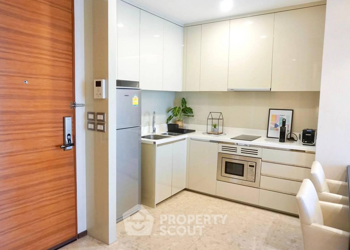 picture 2-BR Condo at The Address Sukhumvit 28 near BTS Phrom Phong (ID 2312889) - 2/9