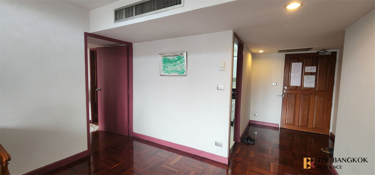 picture Omni Tower Full-featured common area near BTS Nana - 5/10