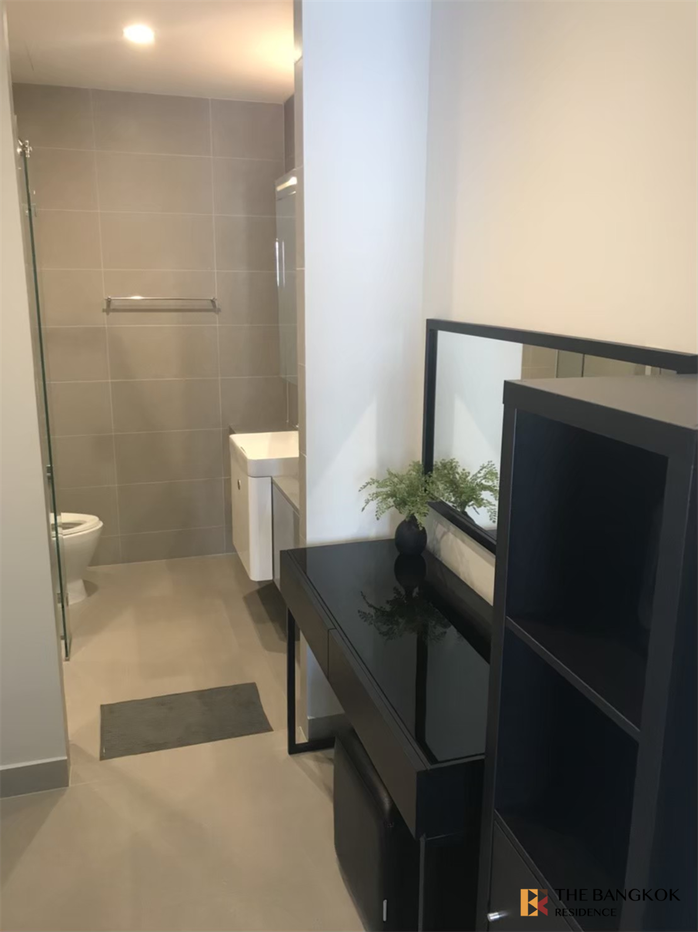 picture Noble Ploenchit near BTS Phloen Chit Special Unit, Quality Guaranteed by Top Brands - 8/9