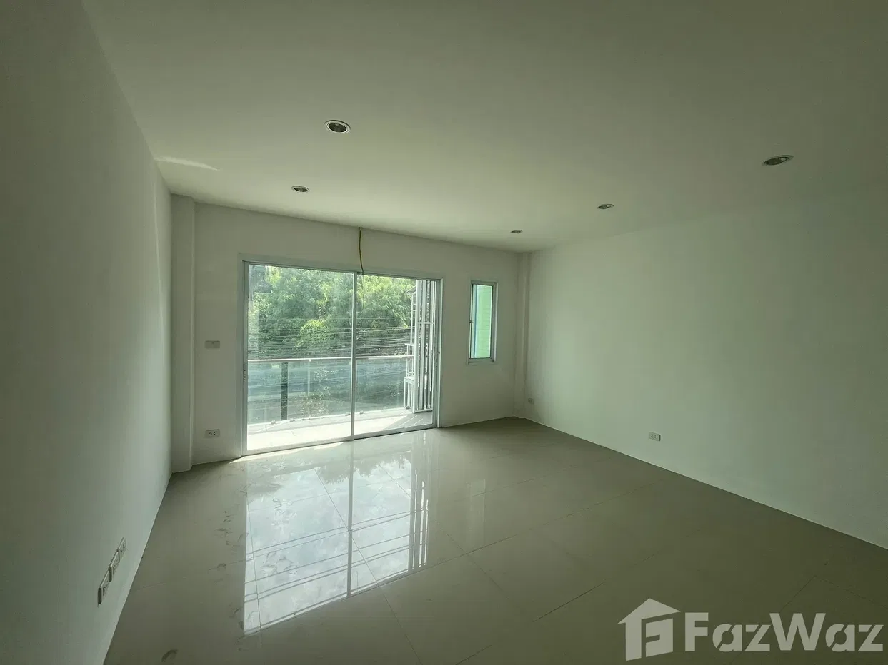 picture 4 Bedroom Townhouse for sale in Bo Phut, Surat Thani  5577203 - 8/16