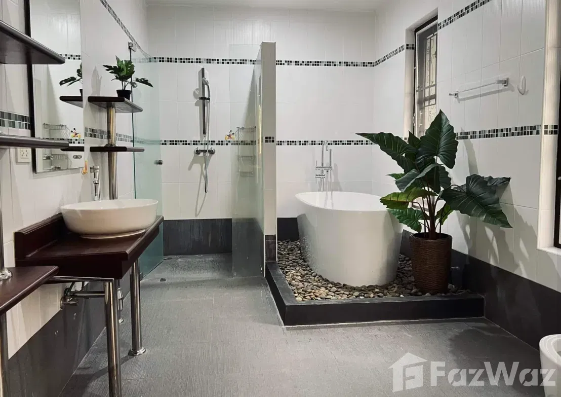 รูป วิลล่าให้เช่า 3 ห้องนอน ใน ราไวย์, ภูเก็ต 5717420 - รูปที่ 3/13