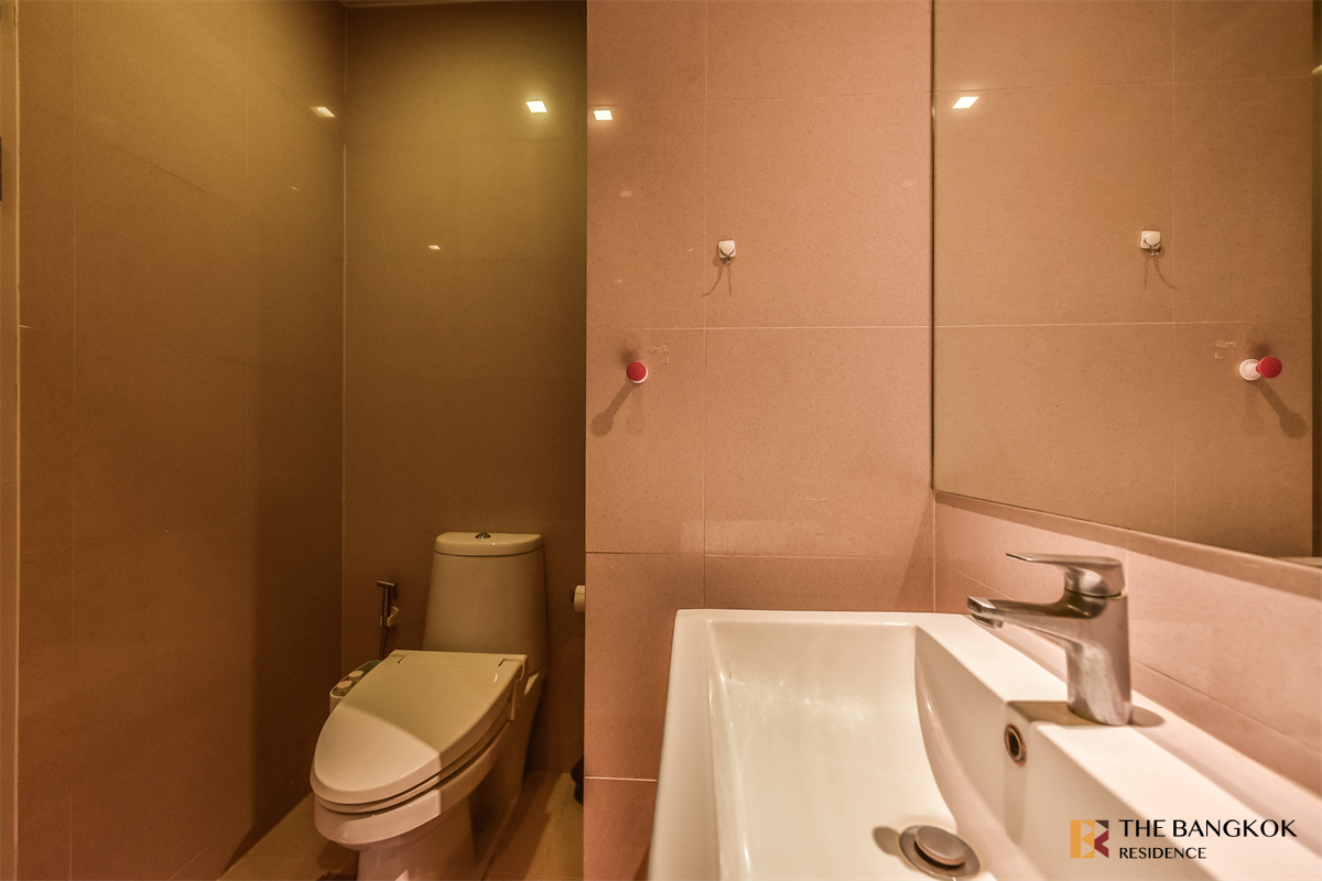 picture Hurry to book!! Popular rare units Noble Refine near BTS Phrom Phong - 2/10